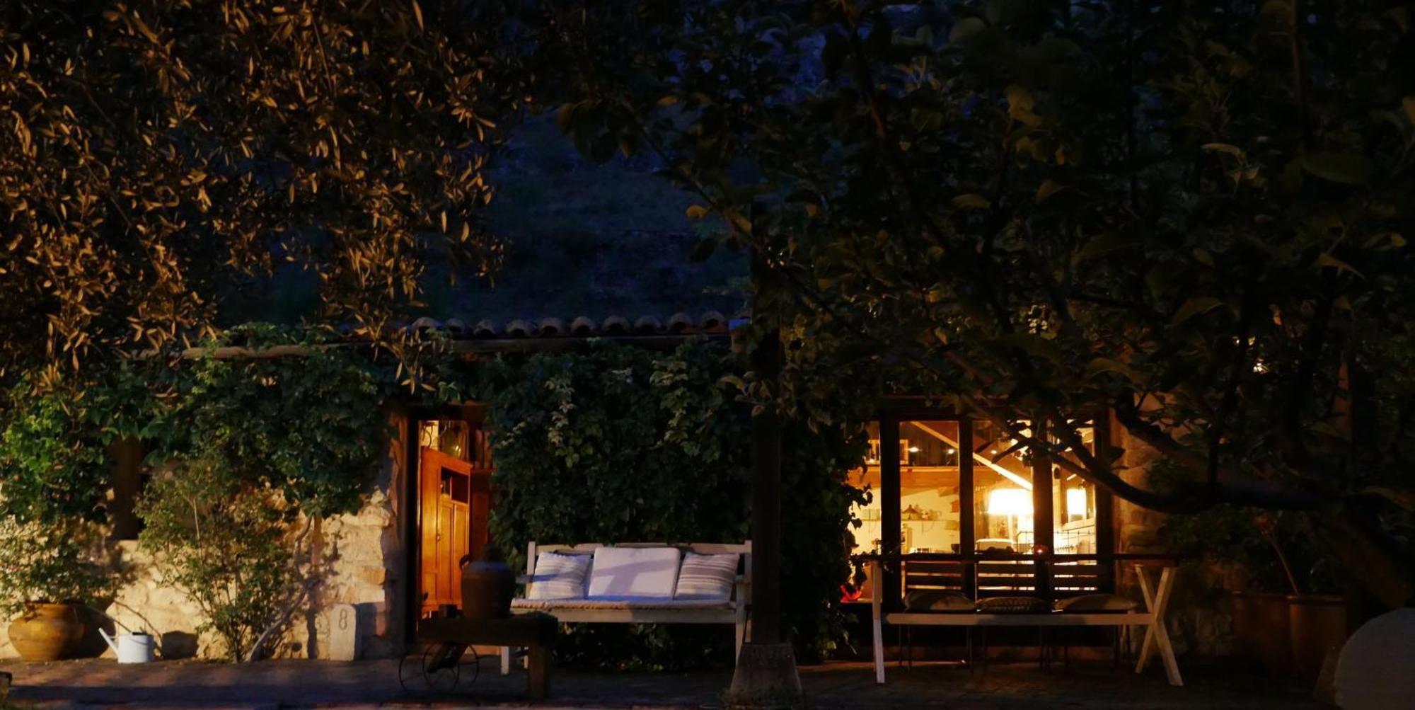Гостьовий будинок Casa Corazon De Piedra En El Rio Dulce Aragosa Екстер'єр фото